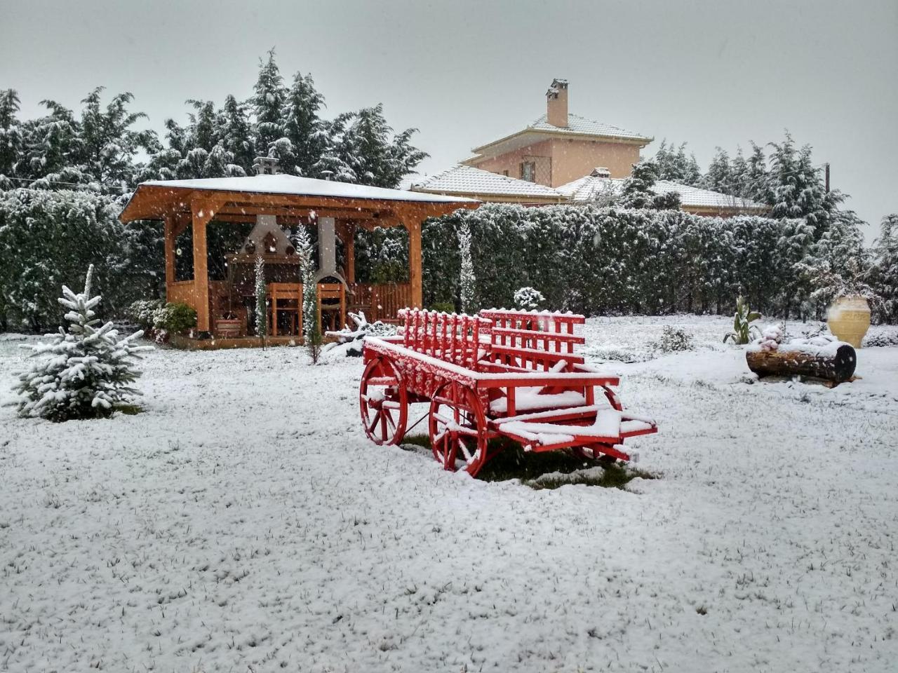 Kastor Chalet Ampelokipoi (Kastoria)
